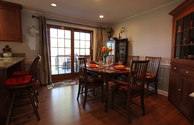 Building Photo - 192 Wellman Ave