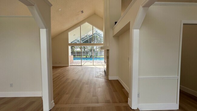 Building Photo - 935 Shriver Cir