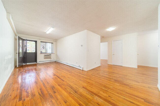 Building Photo - 140-44 34th Ave