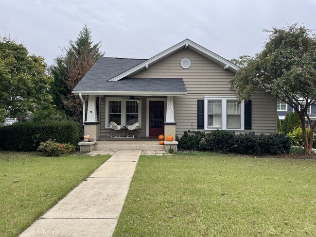 Primary Photo - 101 Cureton St
