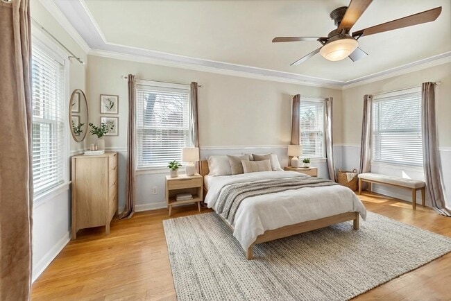 Building Photo - 3423 N Springfield Ave