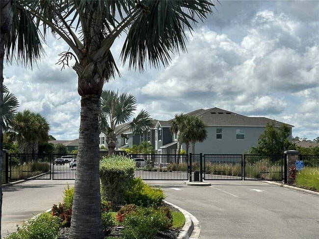 Building Photo - 8813 Milestone Dr