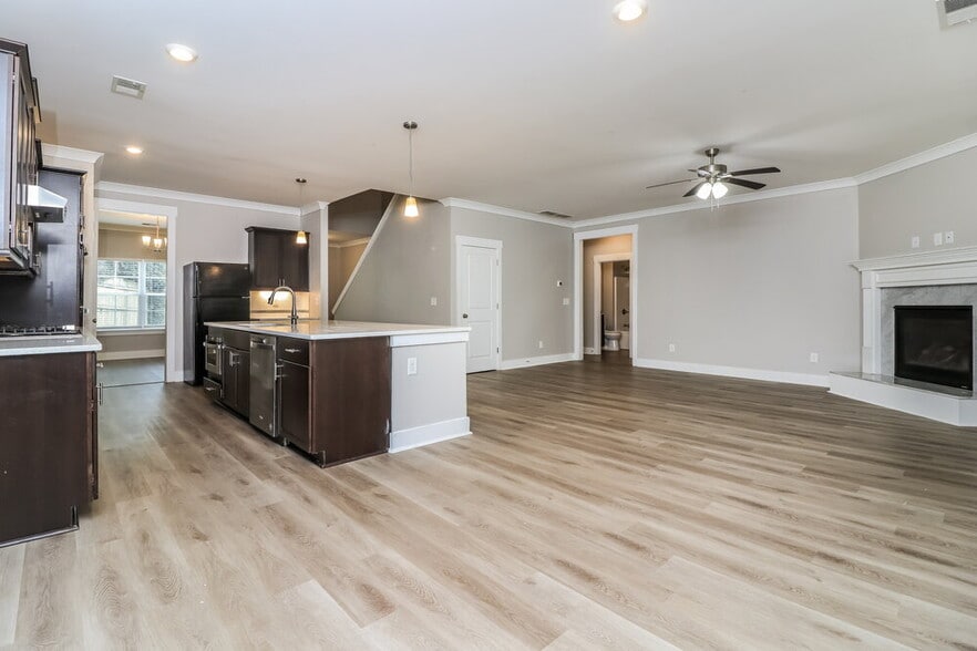 Building Photo - 2501 Kolb Manor Cir SW