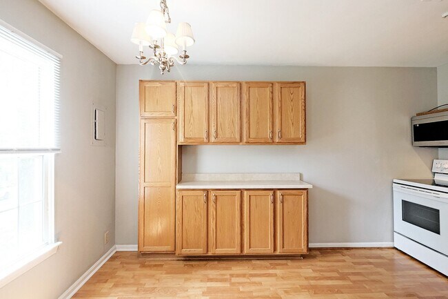 Building Photo - Villas at Southern Ridge 2BR Apartment with Community Amenities