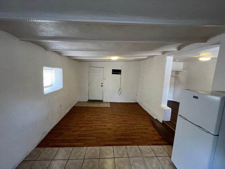 Building Photo - 1203 Barelas St SW