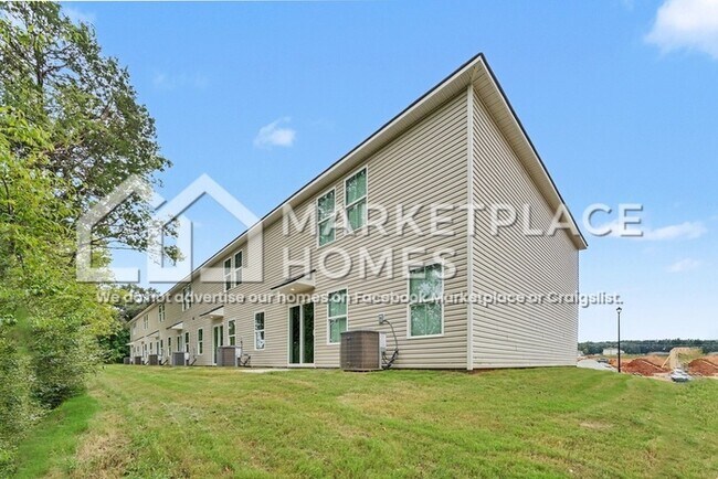 Building Photo - 4145 Hudson Ct SW