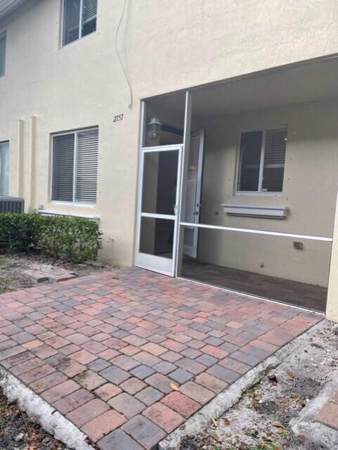 Building Photo - 2757 S Evergreen Cir