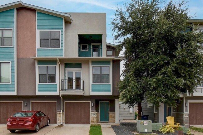 Building Photo - 1504 Lorraine Loop