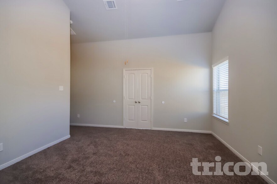 Building Photo - 9838 Gln Brk Ln