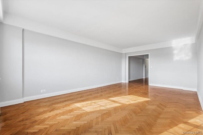 Building Photo - 45 Popham Rd