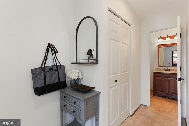 Building Photo - 2104 Cartwright Pl