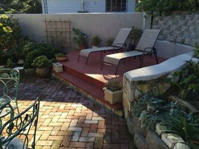 Building Photo - Mid Century Modern home in Monterey