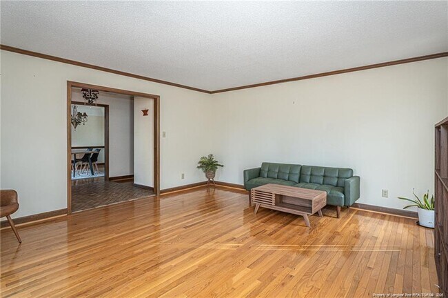Building Photo - 6821 Thames Dr