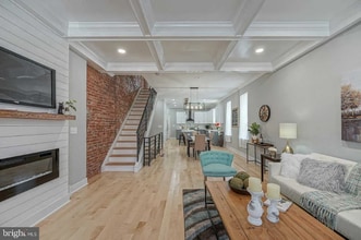 Building Photo - 1625 S 19th St