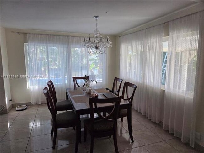 Building Photo - 301 SW 5th St