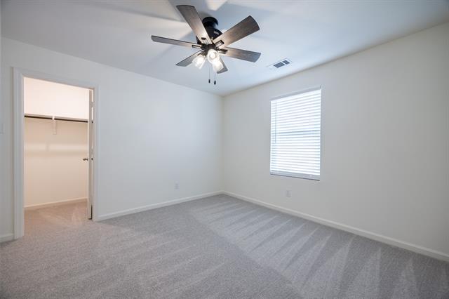 Building Photo - 5953 Sahara Dr