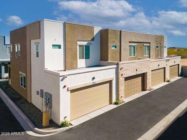 Building Photo - 16830 N 141st Ave