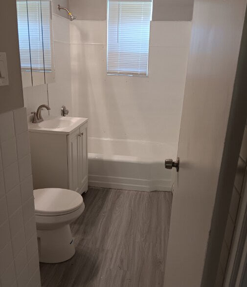 Building Photo - 72 Folly Brook Blvd