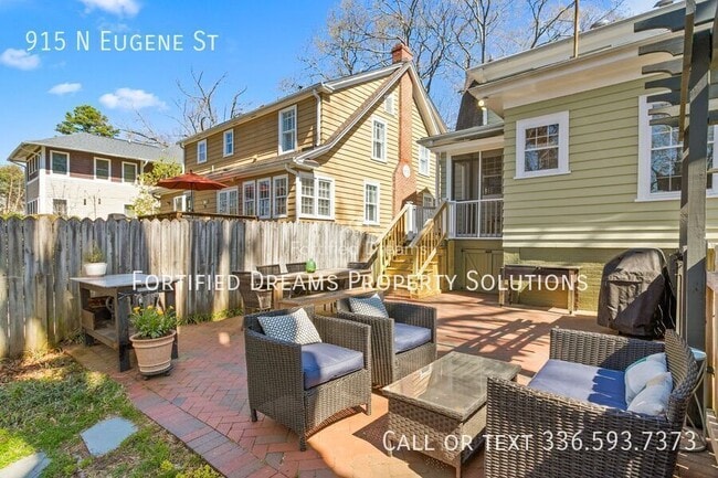 Building Photo - 915 N Eugene St