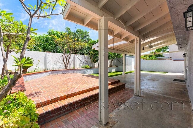 Building Photo - Spacious 4 Bedroom Home with Private Yard & Covered Patio in Anaheim Hills