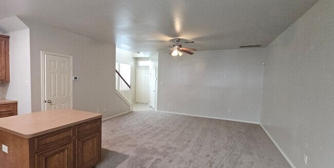 Building Photo - 706 Woodport Ln