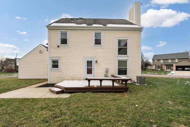 Building Photo - 2236 Sunleaf Ct