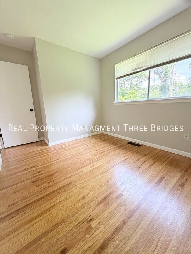 Building Photo - 5245 Ville Anita Ct