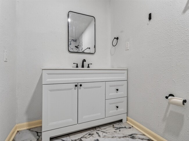 Building Photo - 11515 Iberia Dr