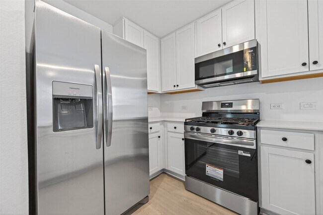 Building Photo - 26815 Rosy Shimmer Ln