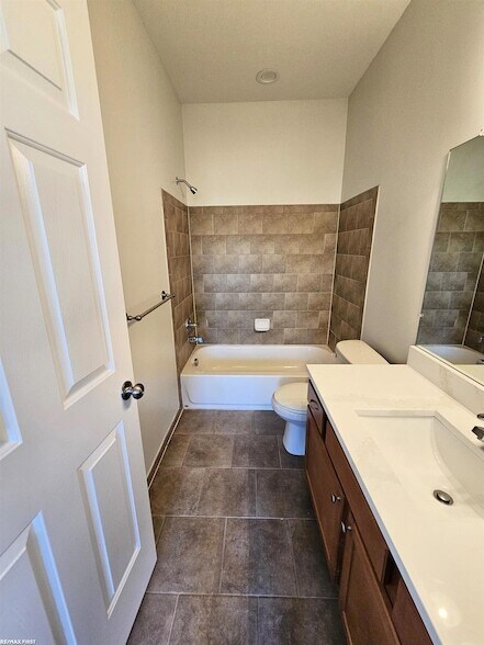 Building Photo - 7867 24 Mile Rd