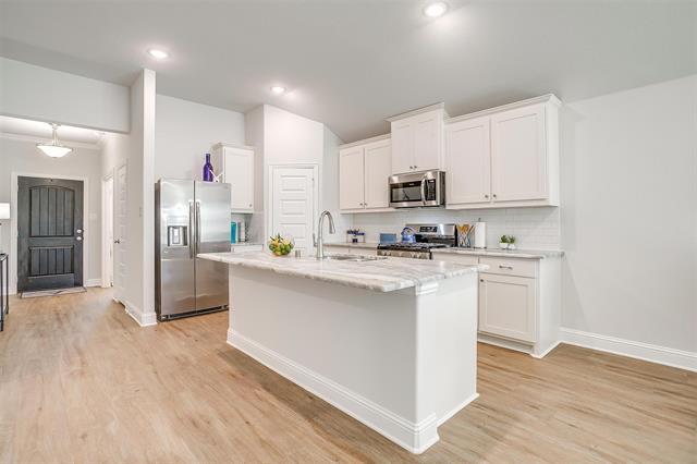 Building Photo - 6618 Ellesmere Dr