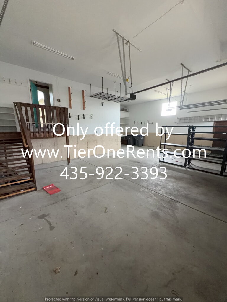 Building Photo - NO DEPOSIT option available for qualified renters!