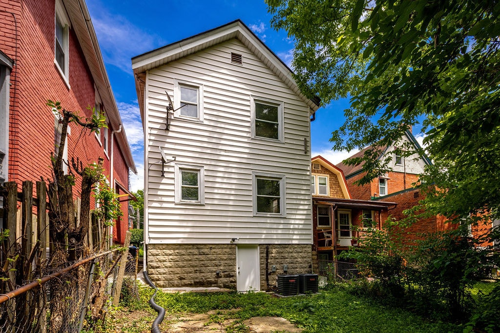 Building Photo - 5125 Carthage Ave