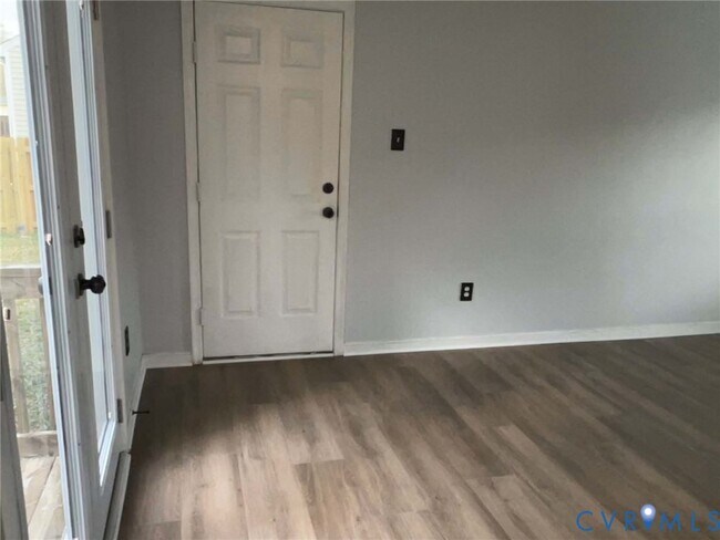 Building Photo - 1020 Telegraph Station Ln