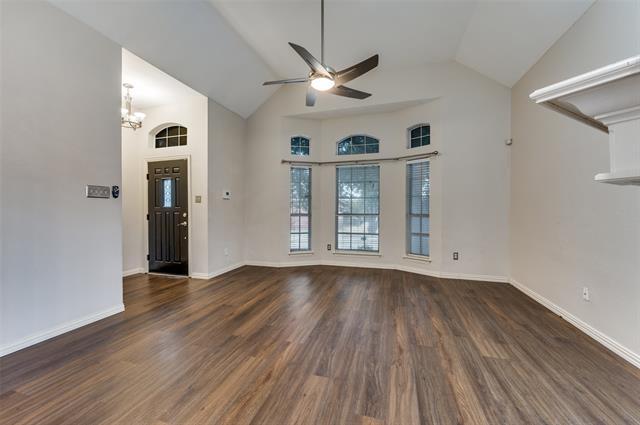 Building Photo - 3141 Riverside Dr