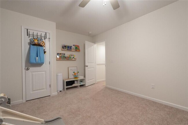 Building Photo - 1536 Beekman St