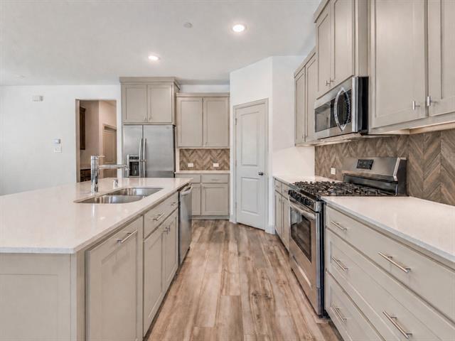 Building Photo - 8913 Swallowtail St