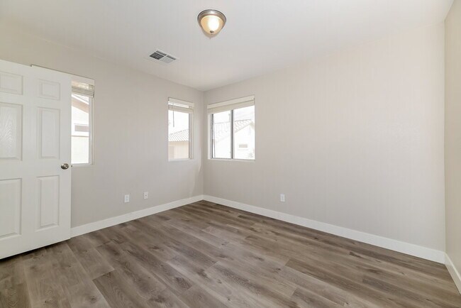 Building Photo - 1931 Sundown Canyon Dr