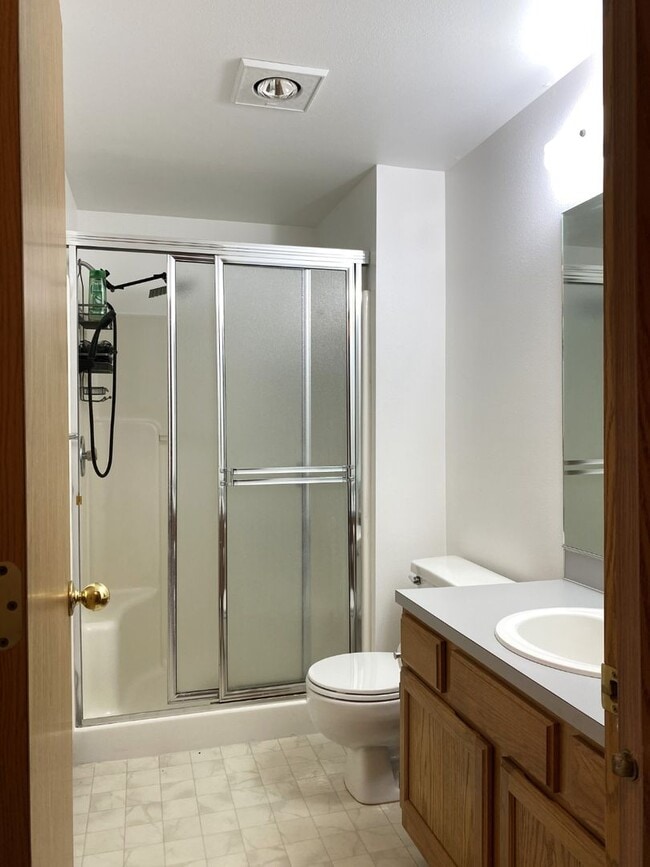 Building Photo - Updated 3 Bedroom in Dallesport