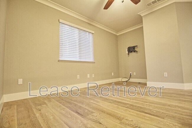 Building Photo - 2359 Riviera Ct