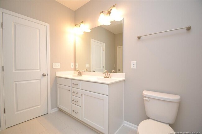 Building Photo - 977 Bristol Bridge Dr