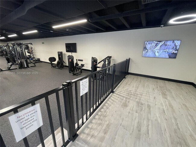 Building Photo - 403 NW 68th Ave