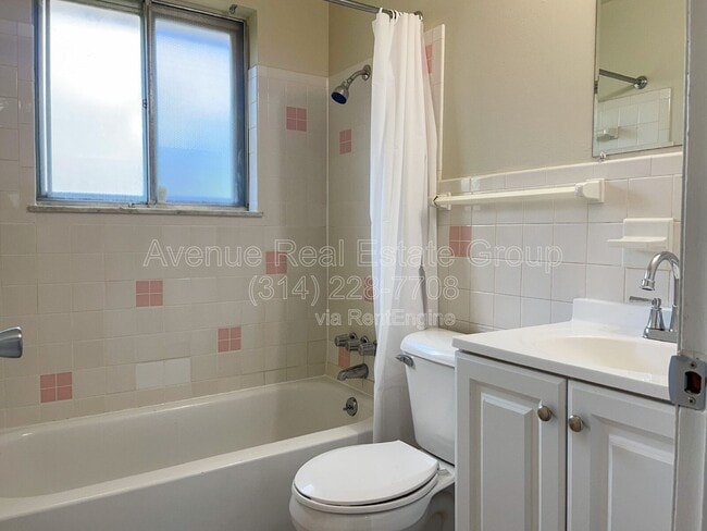 Building Photo - 4081 Esseldale Dr