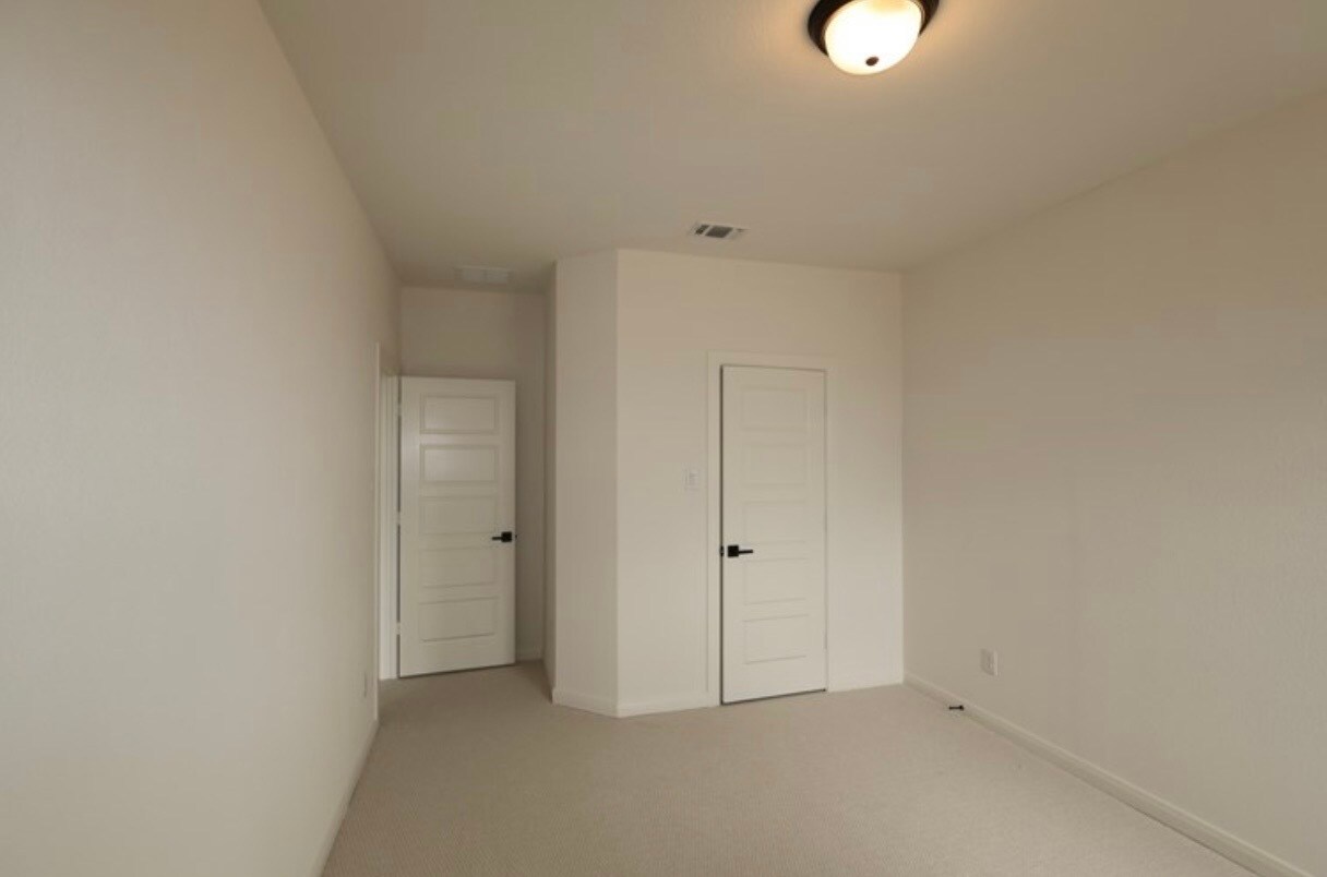 Building Photo - 1514 Roundup Way