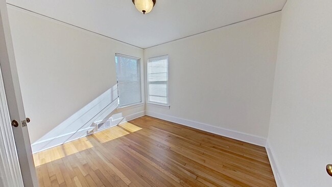 Building Photo - 2408 Providence Rd