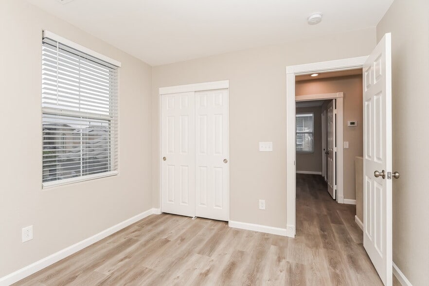 Building Photo - 1028 Garnet Ridge Ct