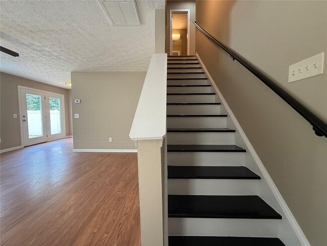 Building Photo - 5835 Mountain Top Pl