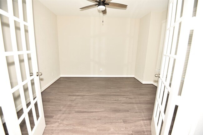 Building Photo - 14615 Birchwood Falls Trail