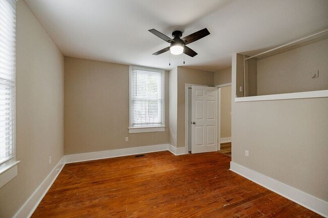 Building Photo - 185 Bloomfield St