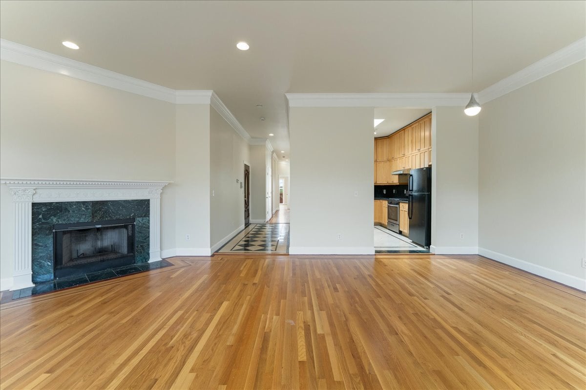 Building Photo - 4619 Lincoln Way